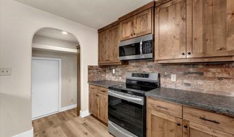 19250 Hill St, Anderson, CA 96007