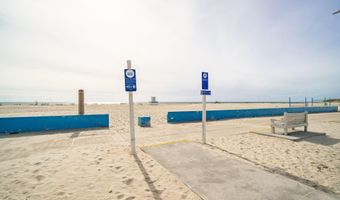 304 Glenn St, Atlantic Beach, NC 28512
