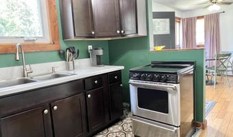 111 Central St, Brattleboro, VT 05301