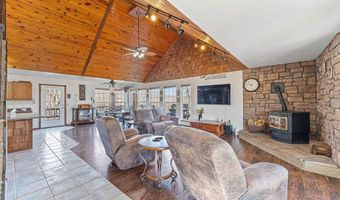 1471 Walnut Rd, Anderson, MO 64831