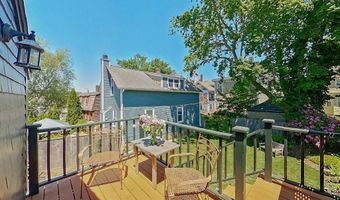 12 Sherman St, Newport, RI 02840