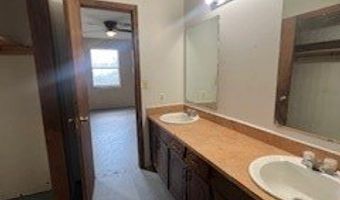 26 Lakeview Dr, Bay Springs, MS 39422