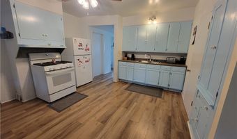 5958 Weaver Rd, Conneaut, OH 44030