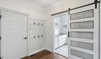 6040 White Ash Ct, Avon, IN 46123