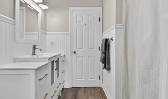 10 Mountain Rd, Brookline, NH 03033