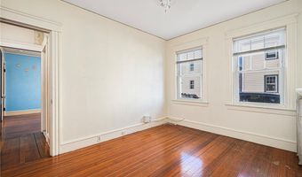 130 Wollaston St, Cranston, RI 02910