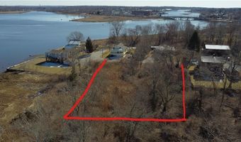 Lillis Avenue, Barrington, RI 02806