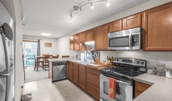 6043 Manchester Ave NE, Albertville, MN 55301