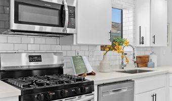 3305 Vivienda Cir, Carlsbad, CA 92009