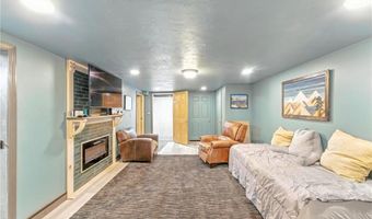 82 Martin St, East Providence, RI 02914