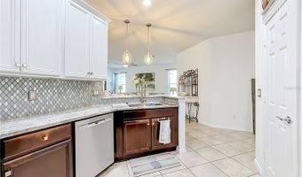 5539 SUNSET FALLS Dr, Apollo Beach, FL 33572