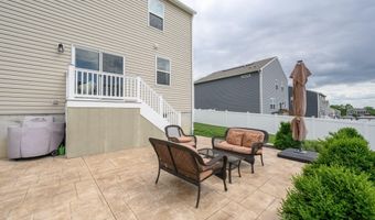 15 Half Hitch Rd, Barnegat, NJ 08005