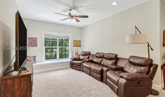 7 Greenwood Dr, Bluffton, SC 29910