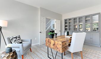 43820 LAUREL RIDGE Dr, Ashburn, VA 20147