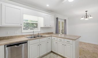203 Edgewater Branch Dr, Brandon, MS 39042