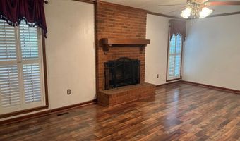 1710 Pineknoll Ln, Albany, GA 31707
