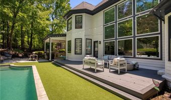 265 Oakhurst Leaf Dr, Alpharetta, GA 30004