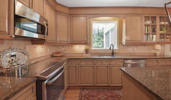 7205 RADNOR Rd, Bethesda, MD 20817