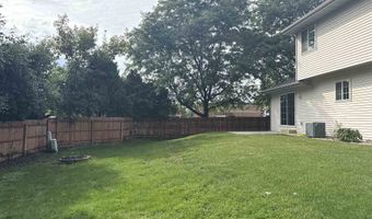 121 E MEADOW GROVE Blvd, Appleton, WI 54915