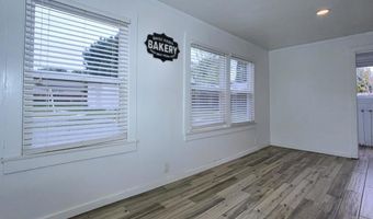 708 E El Norte Pkwy, Escondido, CA 92026