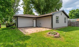 215 25th Ave SW, Altoona, IA 50009