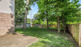 923 Stave Oak Dr, Beech Grove, IN 46107