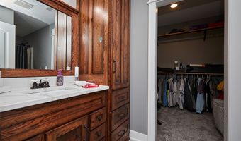 233 NE 60th Ct, Ankeny, IA 50021