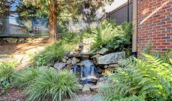 350 Wembley Cir, Atlanta, GA 30328