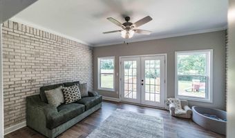 619 Crestman Dr, Arab, AL 35016