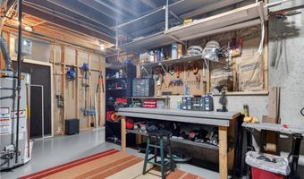 18224 153rd St, Basehor, KS 66007
