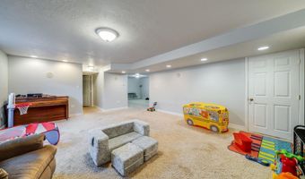4900 PHOENIX Dr, Cheyenne, WY 82001