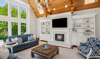 1 Willowbrook Ct, Bedford, NH 03110