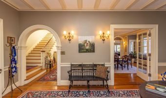 18 Bayside Dr, Belfast, ME 04915
