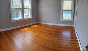 12 Third School St 2, Bristol, RI 02809