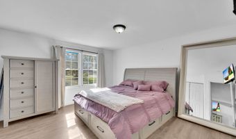 79 Sloop Creek Rd, Bayville, NJ 08721