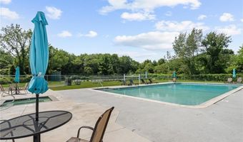 40 Web Ave 221, North Kingstown, RI 02852
