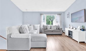 75 Canning St, Cumberland, RI 02864