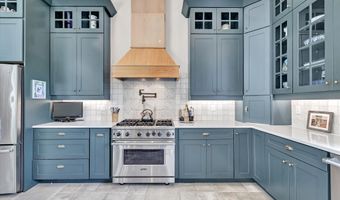 137 Rockwell Rd, Bethel, CT 06801