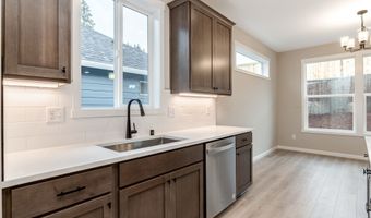 734 NW 28TH St, Battle Ground, WA 98604