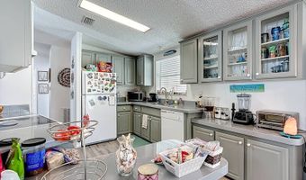 650 Tulip Cir W, Auburndale, FL 33823