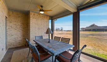 570 S Point Ct, Aledo, TX 76008
