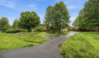 4920 BROOK HILLS Dr, Annandale, VA 22003