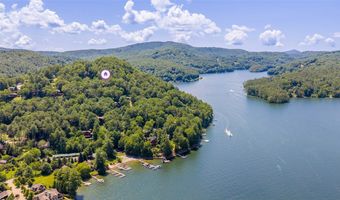 471 Rivard Rd, Glenville, NC 28736