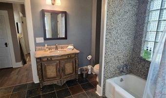 212 N Main St, Ansonia, OH 45303