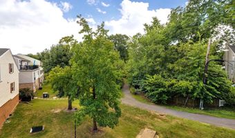 156 N BEDFORD St B, Arlington, VA 22201