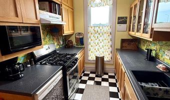 619 Q St, Aurora, NE 68818