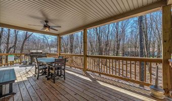 37 Frost Ln, Albrightsville, PA 18210