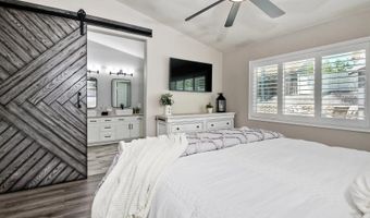 3358 Lake Circle Dr, Fallbrook, CA 92028
