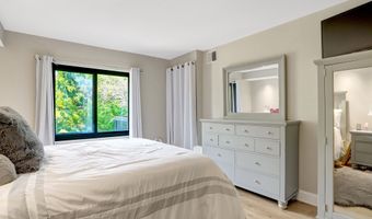 205 YOAKUM Pkwy 314, Alexandria, VA 22304