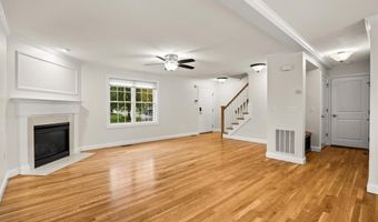 16 Streamview Dr 16, Cumberland, RI 02864